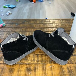 Ellen Degeneres Leather mid rise shoes